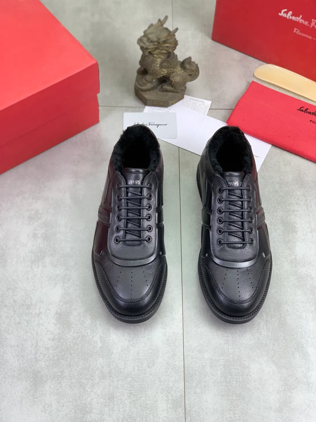 Men's Men's Shoes P560💰[New Style] Maoli 🆘[Salvatore Ferragamo] Ferragamo's latest casual business leather shoes for men! Listed simultaneously! The fabric is made of specially imported original calfskin, the lining is made of imported warm fleece, and the original combination outsole is absolutely luxurious and leads the fashion trend. Matching code: 39-44 (45 customized) 5️⃣ colors available